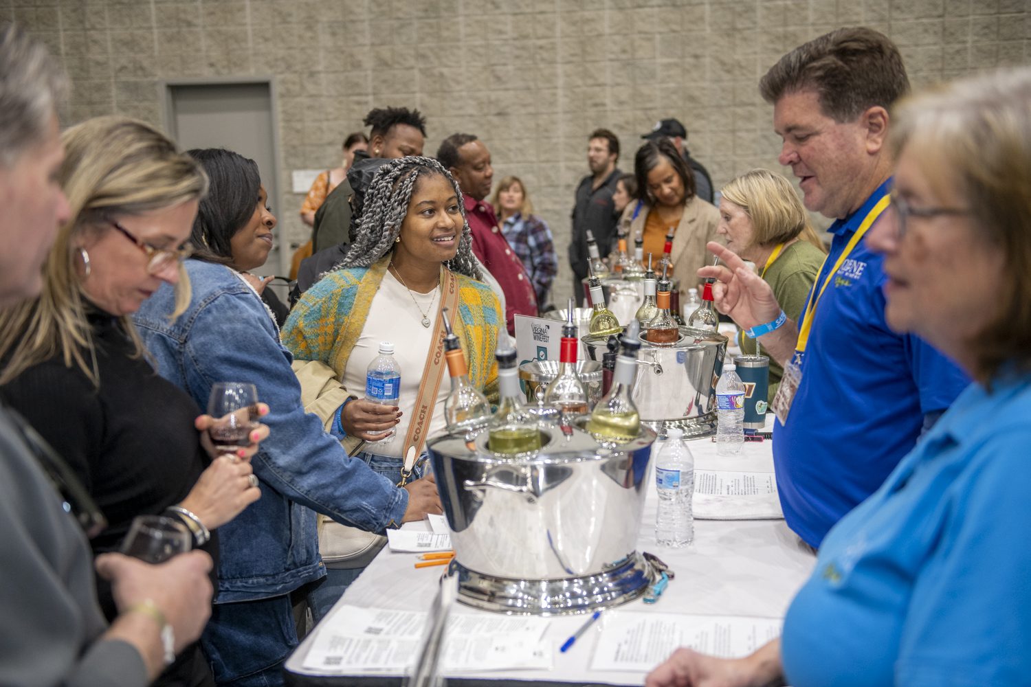 COVA25 WINEFEST 850_3019_lr